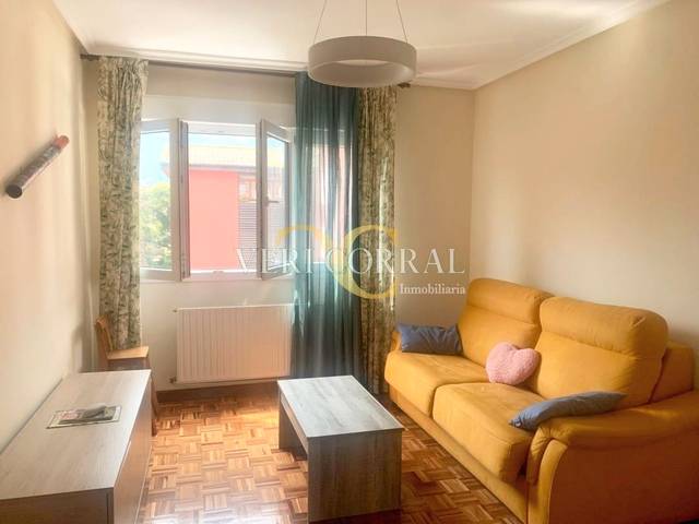 Piso en Venta en Calle Marino Soria en Llanes pueblo
