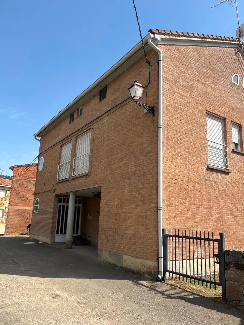 Vista exterior de Casa o chalet de alquiler en Pazuengos con Calefacción, Jardín privado y Trastero