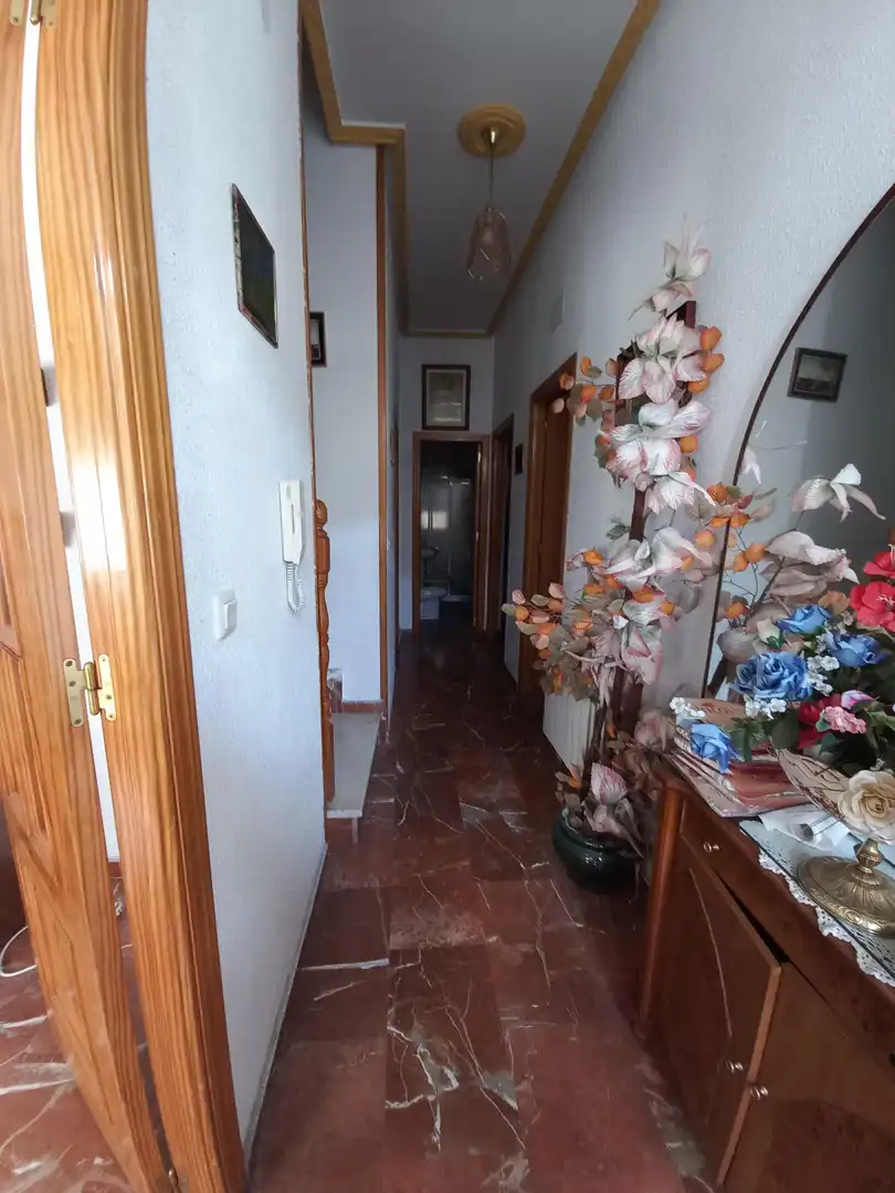 Casa con terraza en venta en Úbeda, imagen 3