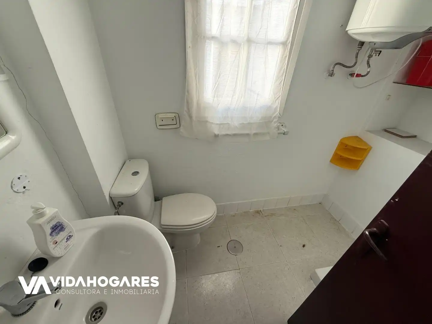 Baño de Edificio en venta en Rota