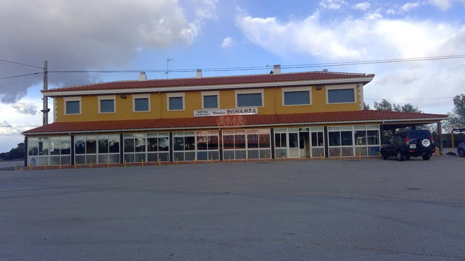 Vista exterior de Local en venda en Robledo