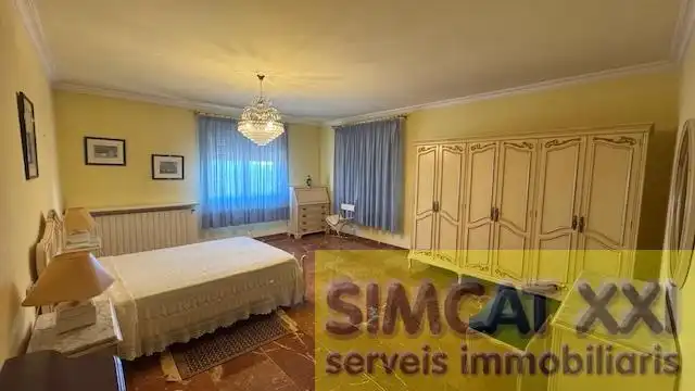 Bedroom of Houses for sale in Figueres  with Air Conditioner, Heating and Terrace