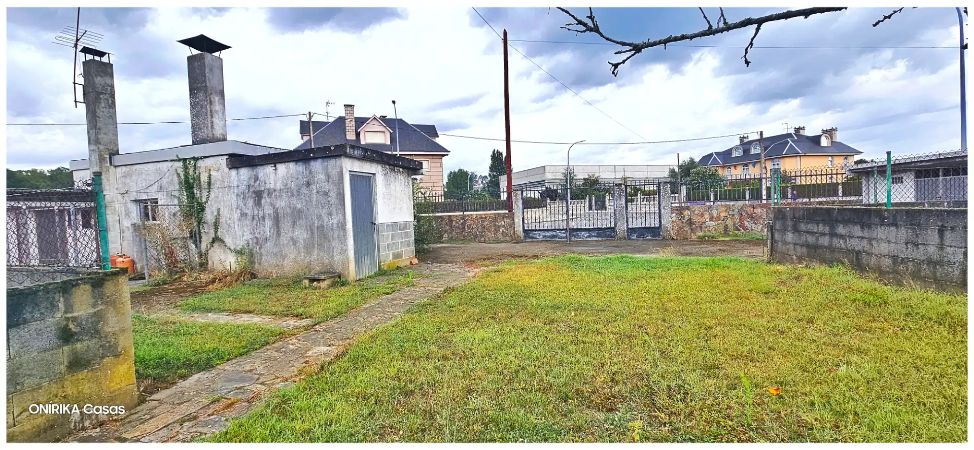 Houses for sale in Sarria  with Heating, Private garden and Parquet flooring