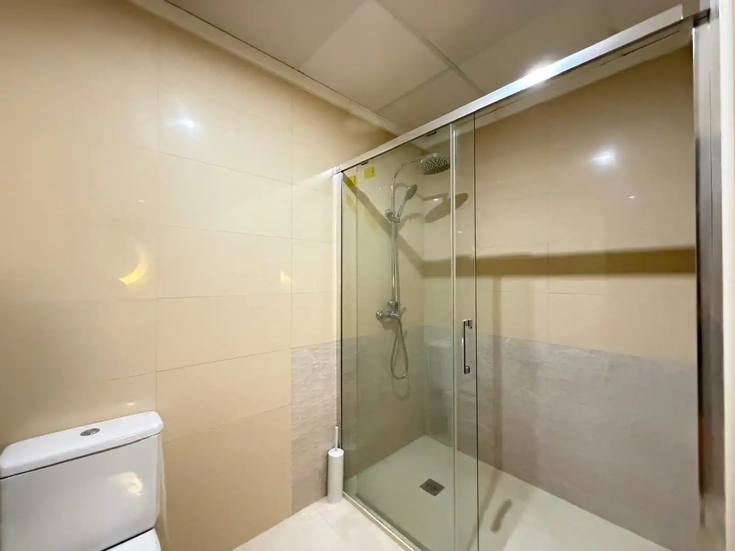 Baño de Casa adosada en venta en Rojales con Calefacción