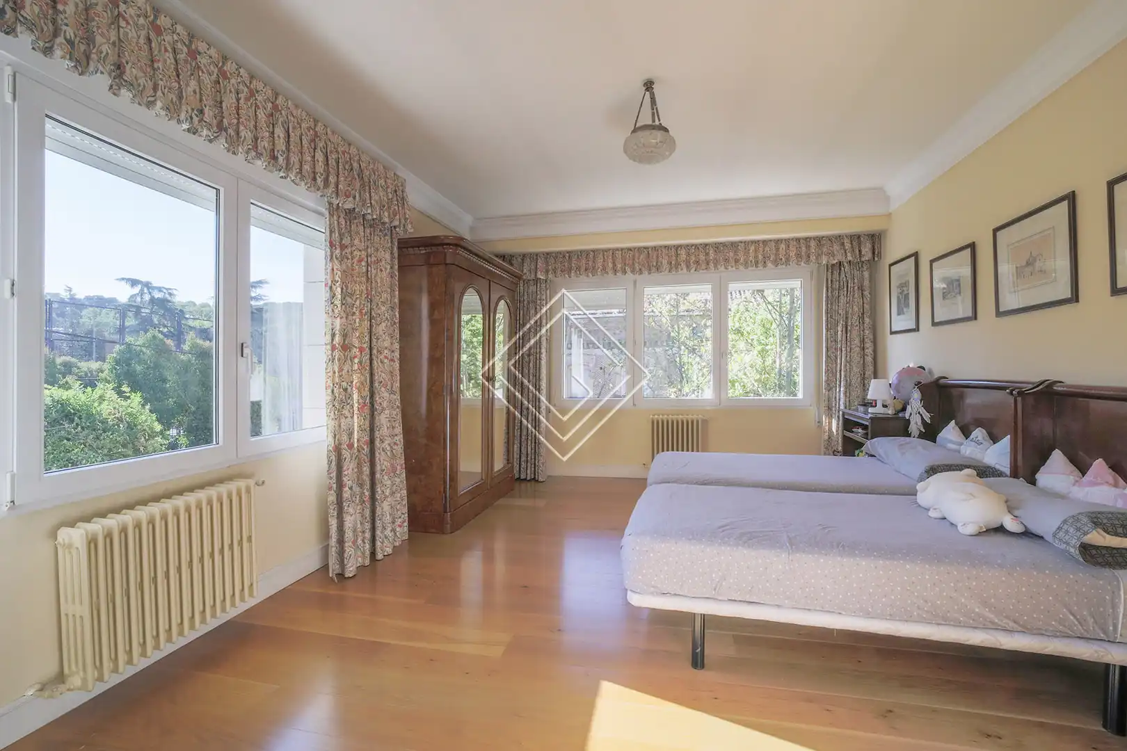 Habitación de Casa o chalet en venta en Madrid con Aire acondicionado, Calefacción y Jardín privado