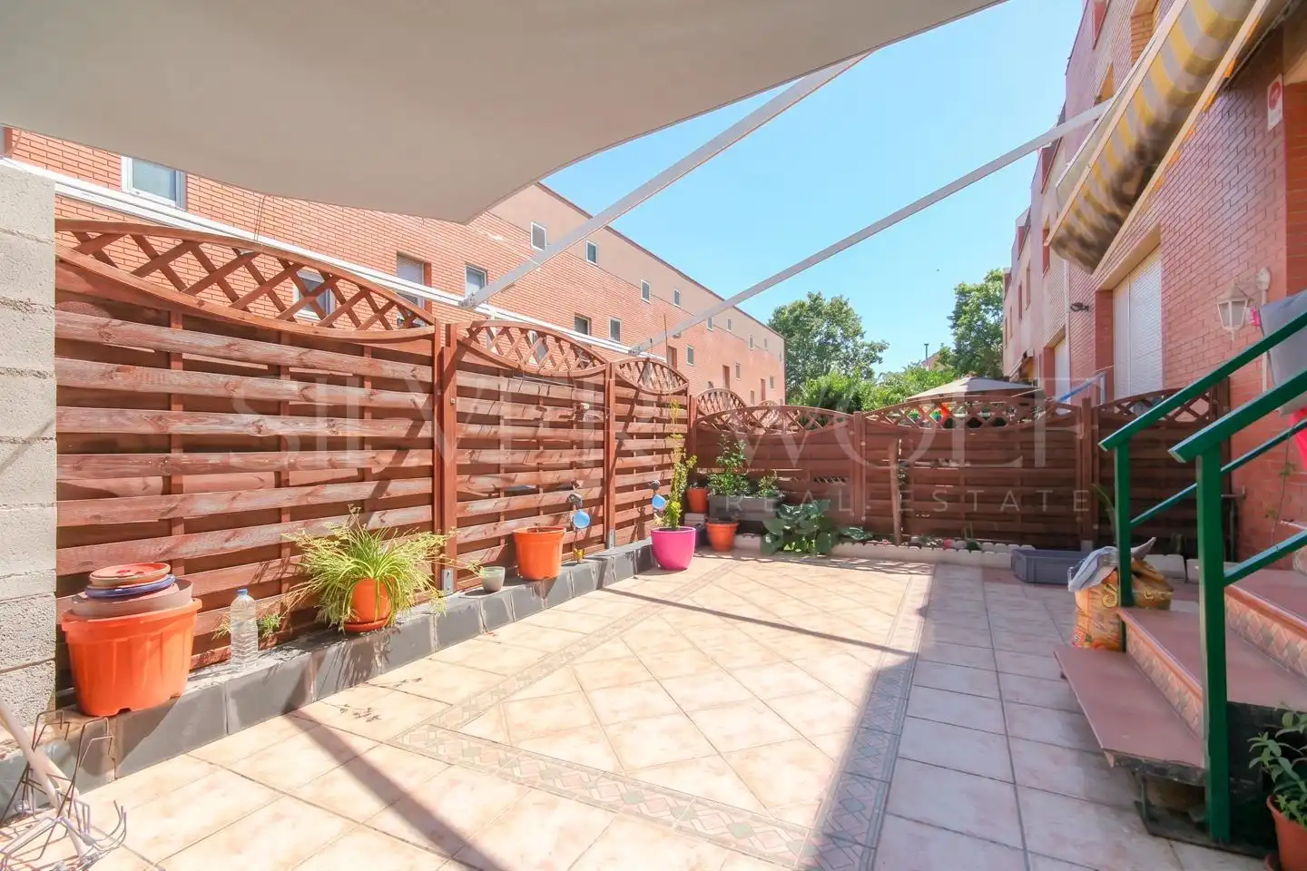 Terrasse von Einfamilien-Reihenhaus zum Verkauf in Viladecans mit Heizung, Privatgarten und Terrasse