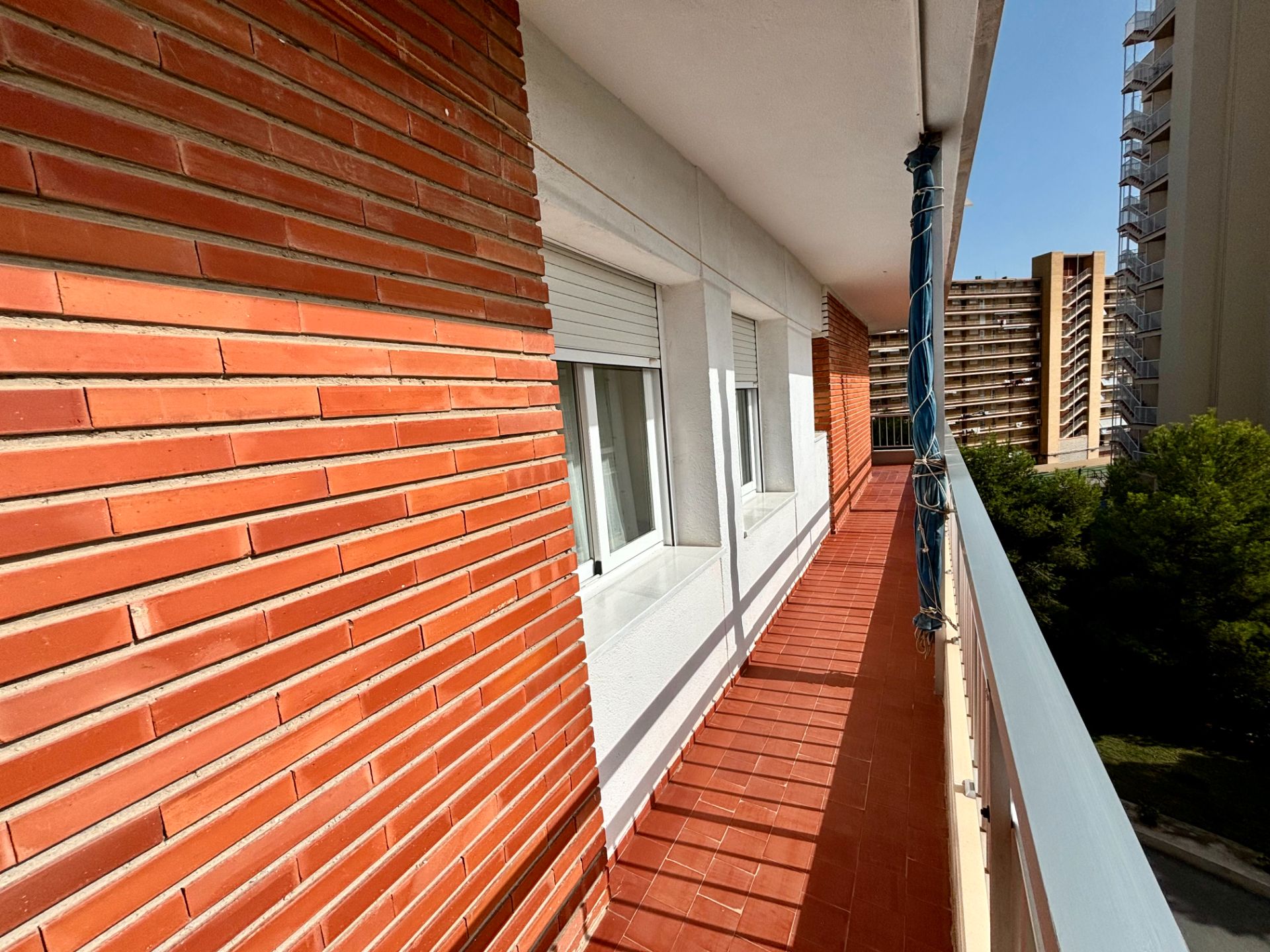 Terraza de Piso en venta en Alicante / Alacant con Aire acondicionado, Calefacción y Jardín privado