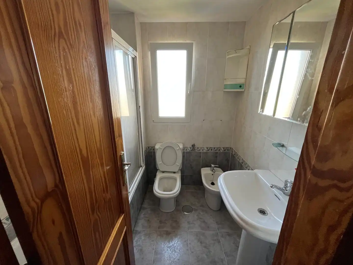 Badezimmer von Wohnung zur Miete in El Campello mit Balkon und Gemeinschaftspool