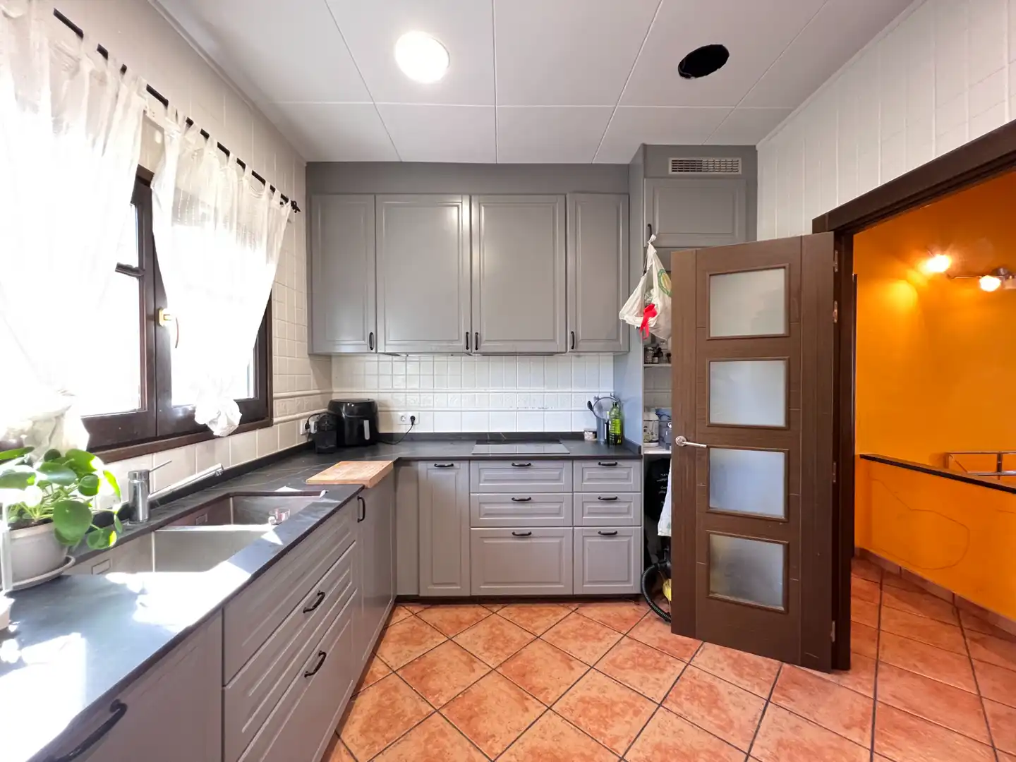 Cocina de Casa o chalet en venta en Vallgorguina con Aire acondicionado, Calefacción y Jardín privado