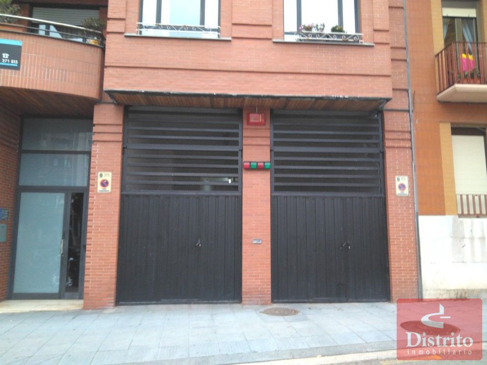 Vista exterior de Garatge en venda en Santander