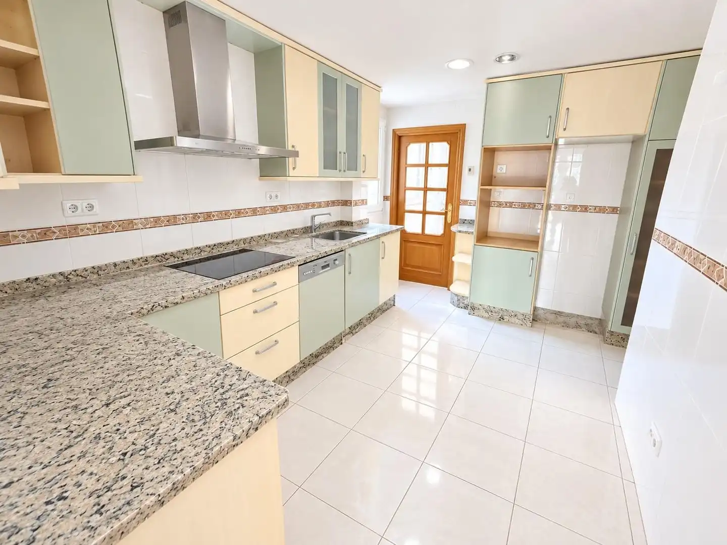 Cocina de Piso en venta en Alzira con Balcón