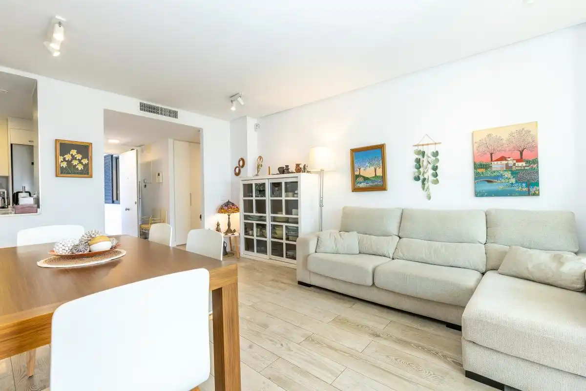 Sala d'estar de Planta baixa en venda en Santa Eulària des Riu amb Aire condicionat, Calefacció i Piscina
