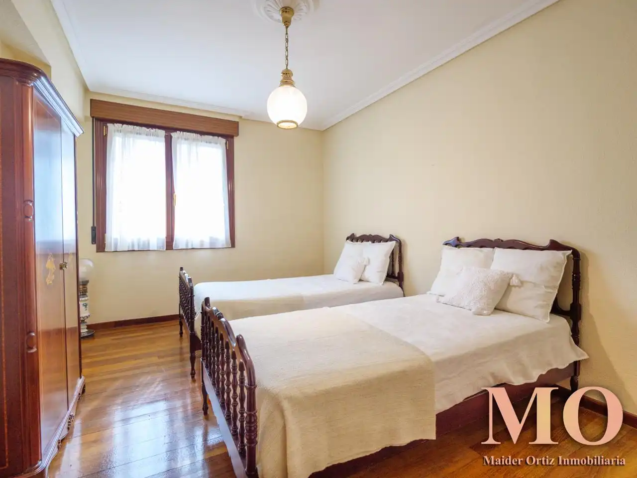 Habitación de Piso en venta en Arrasate / Mondragón con Calefacción, Terraza y Trastero
