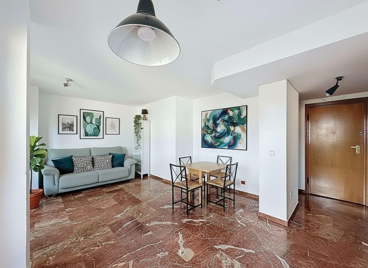 Sala d'estar de Pis en venda en  Valencia Capital amb Aire condicionat, Jardí privat i Terrassa