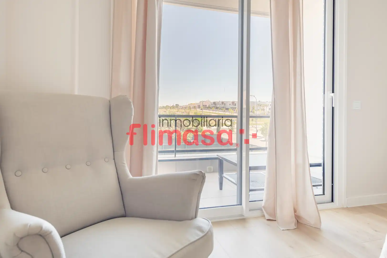 Habitación de Casa adosada en venta en Villaviciosa de Odón con Aire acondicionado, Calefacción y Jardín privado
