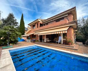 Swimming pool of House or chalet for sale in Colmenar Viejo  with Air Conditioner, Swimming Pool and Balcony