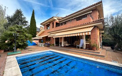 Swimming pool of House or chalet for sale in Colmenar Viejo  with Air Conditioner, Swimming Pool and Balcony