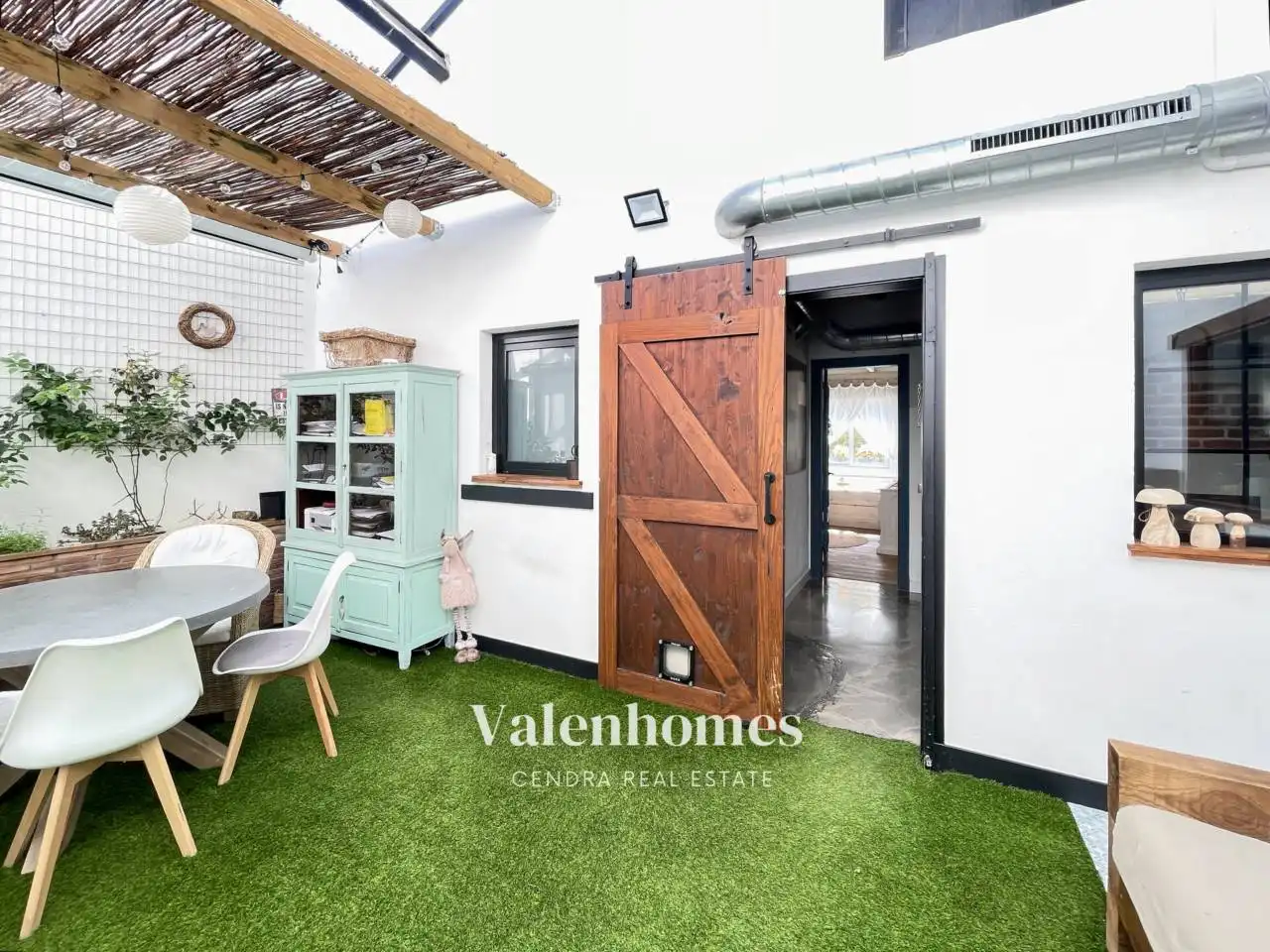 Exterior view of Flat for sale in Mollet del Vallès  with Air Conditioner, Heating and Terrace
