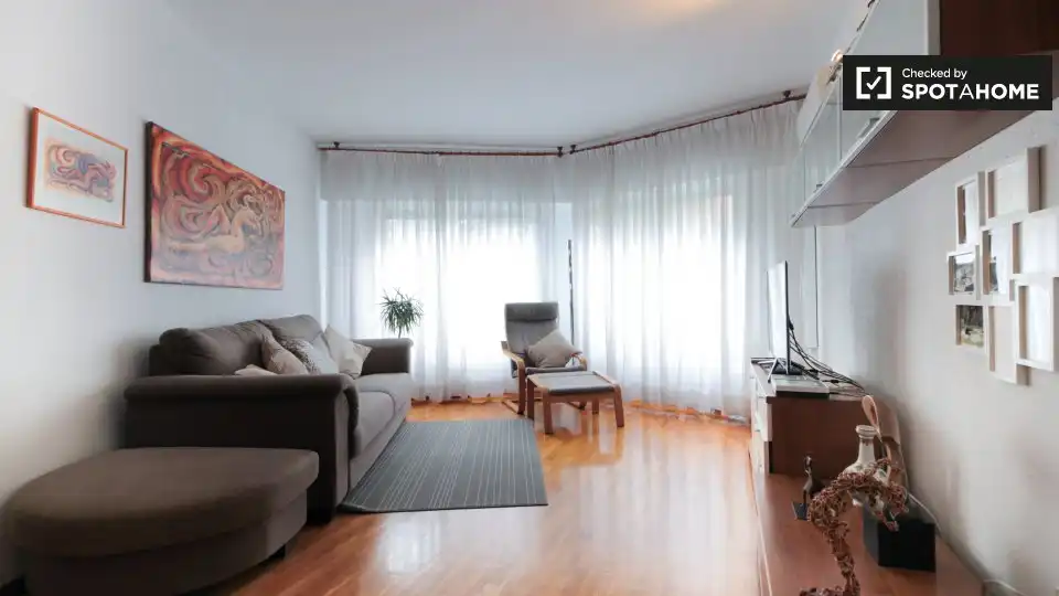 Room in La Sagrera
