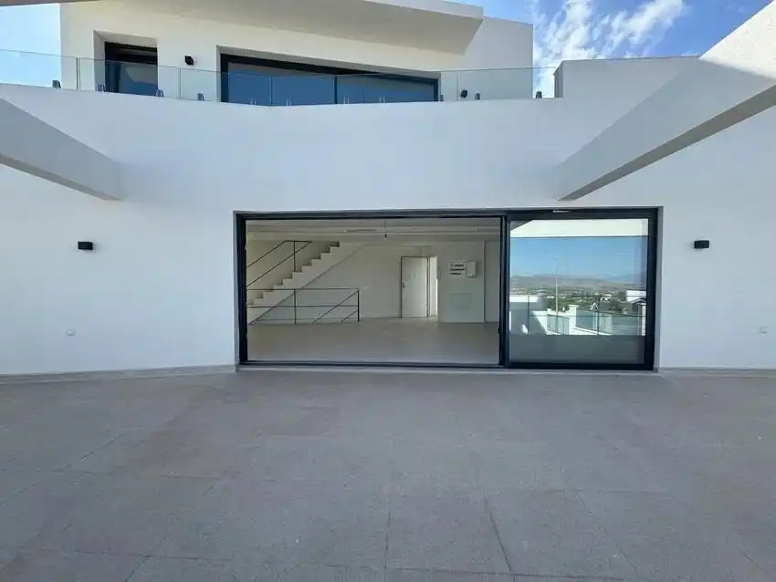 Chalet con terraza en venta en Pinos de Alhaurín - Periferia, imagen 7