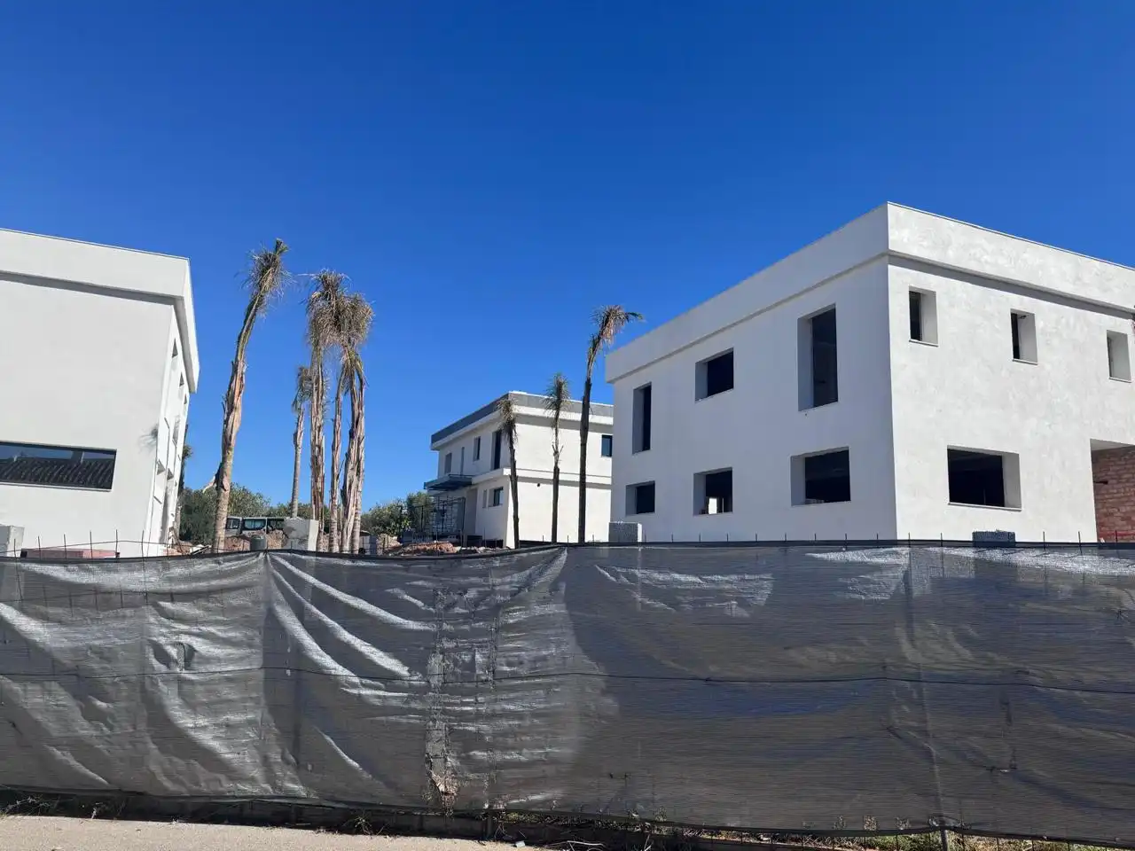 Casa aparellada amb piscina en venda a Fandango, imagen 3