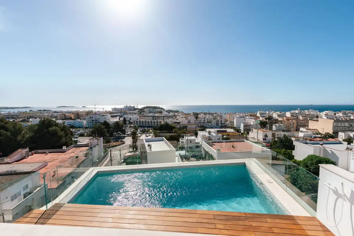 Casa con terraza en venta en Carrer de Ramon Llull, imagen 4