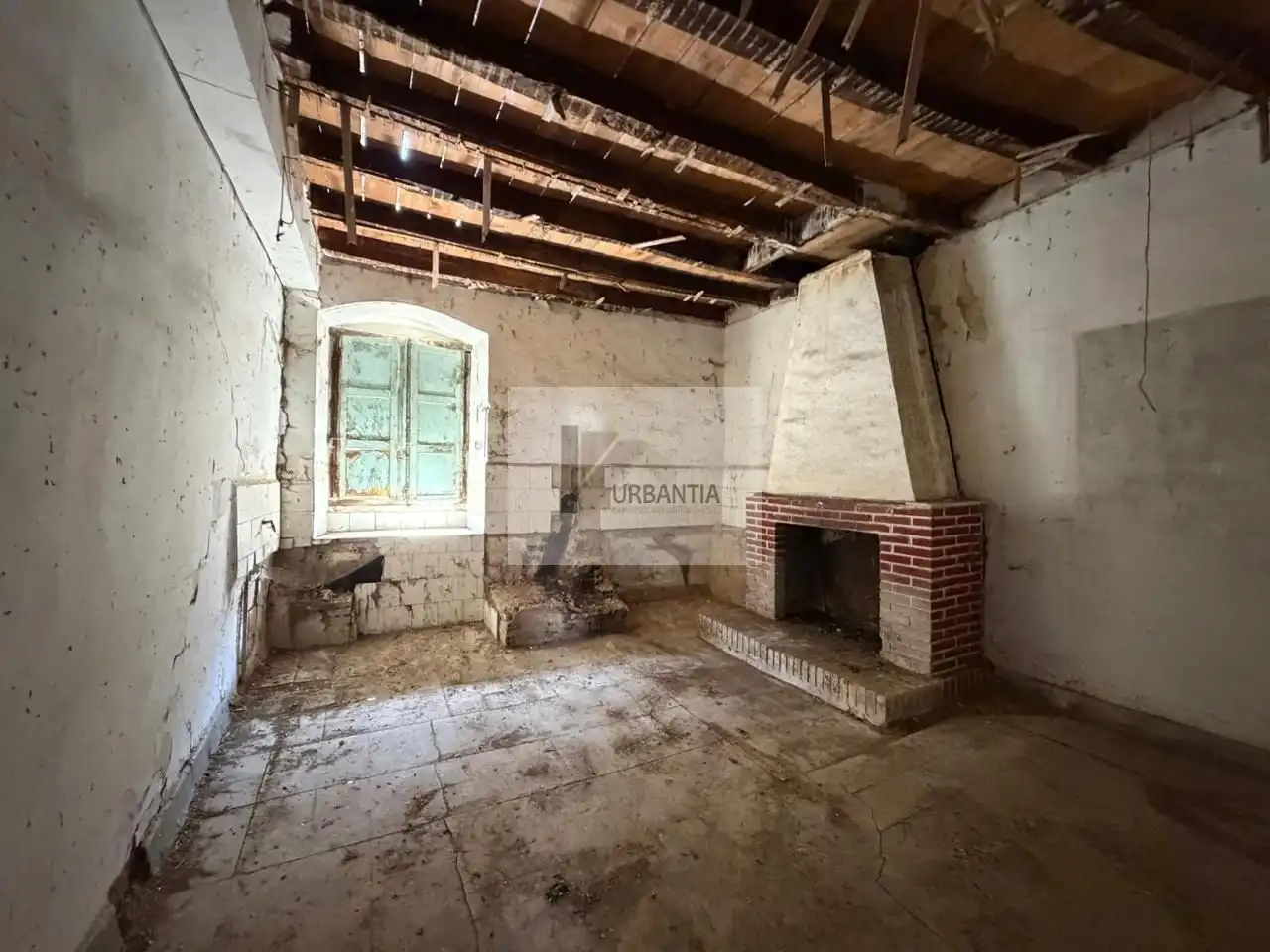 Country homes for sale in Basaburua, Navarra