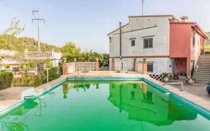 Swimming pool of House or chalet for sale in Alzira  with Air Conditioner, Terrace and Swimming Pool