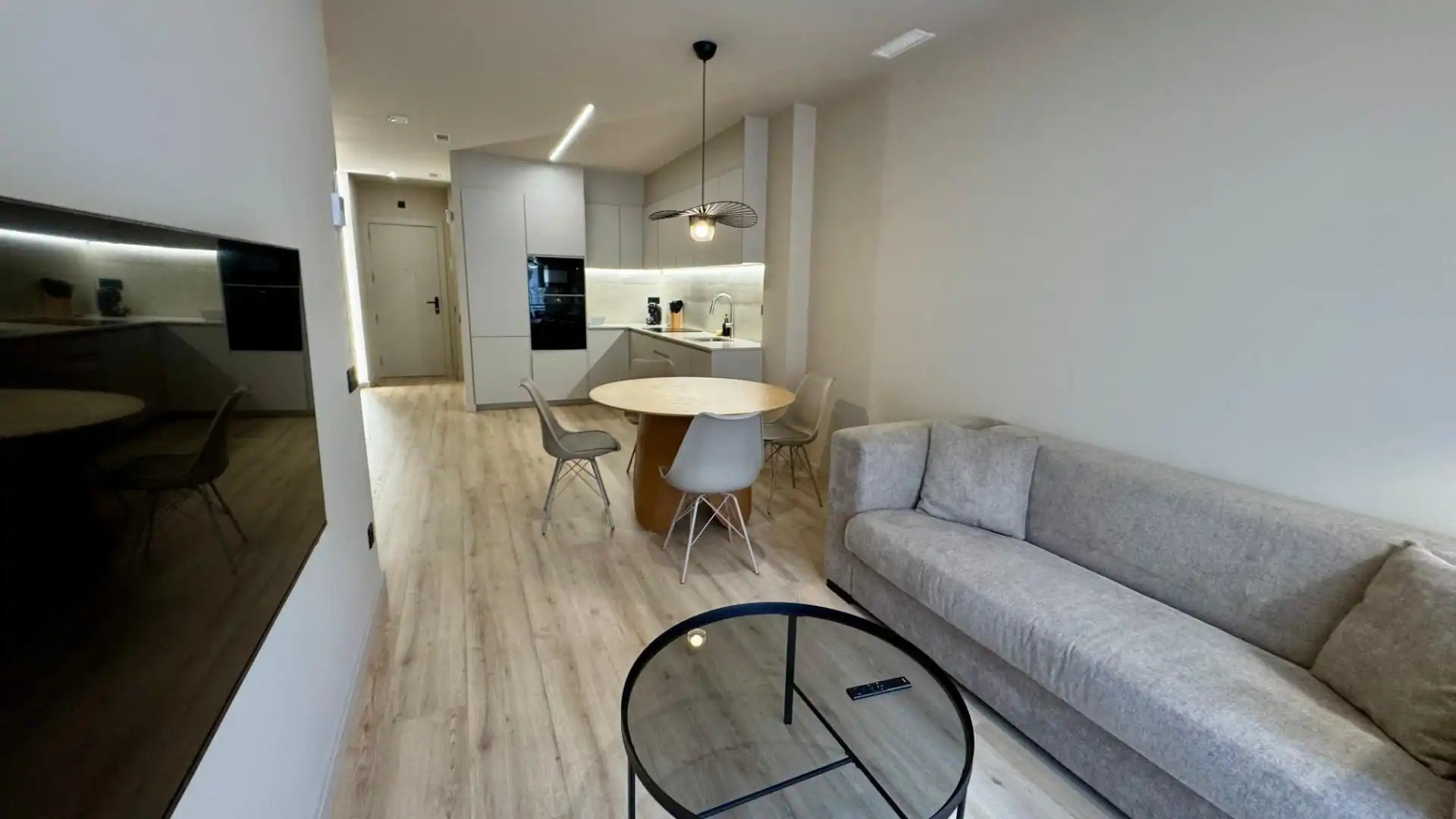 Sala de estar de Piso de alquiler en Barcelona con Aire acondicionado, Calefacción y Amueblado