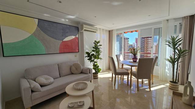 Piso en Venta en Calle de Londres en Rincón Alto