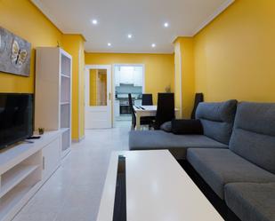 Sala d'estar de Apartament de lloguer en Santa Pola amb Aire condicionat i Terrassa