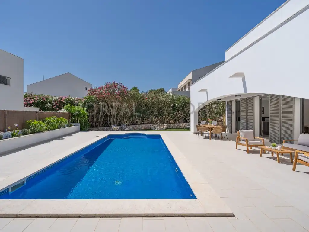 Piscina de Casa o xalet en venda en Es Mercadal amb Jardí privat, Terrassa i Piscina