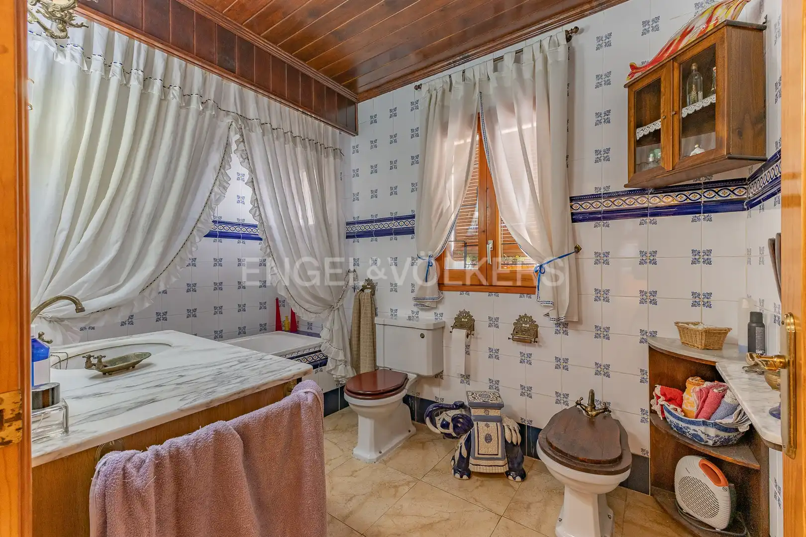 Baño de Finca rústica en venta en Fonollosa con Calefacción, Jardín privado y Terraza