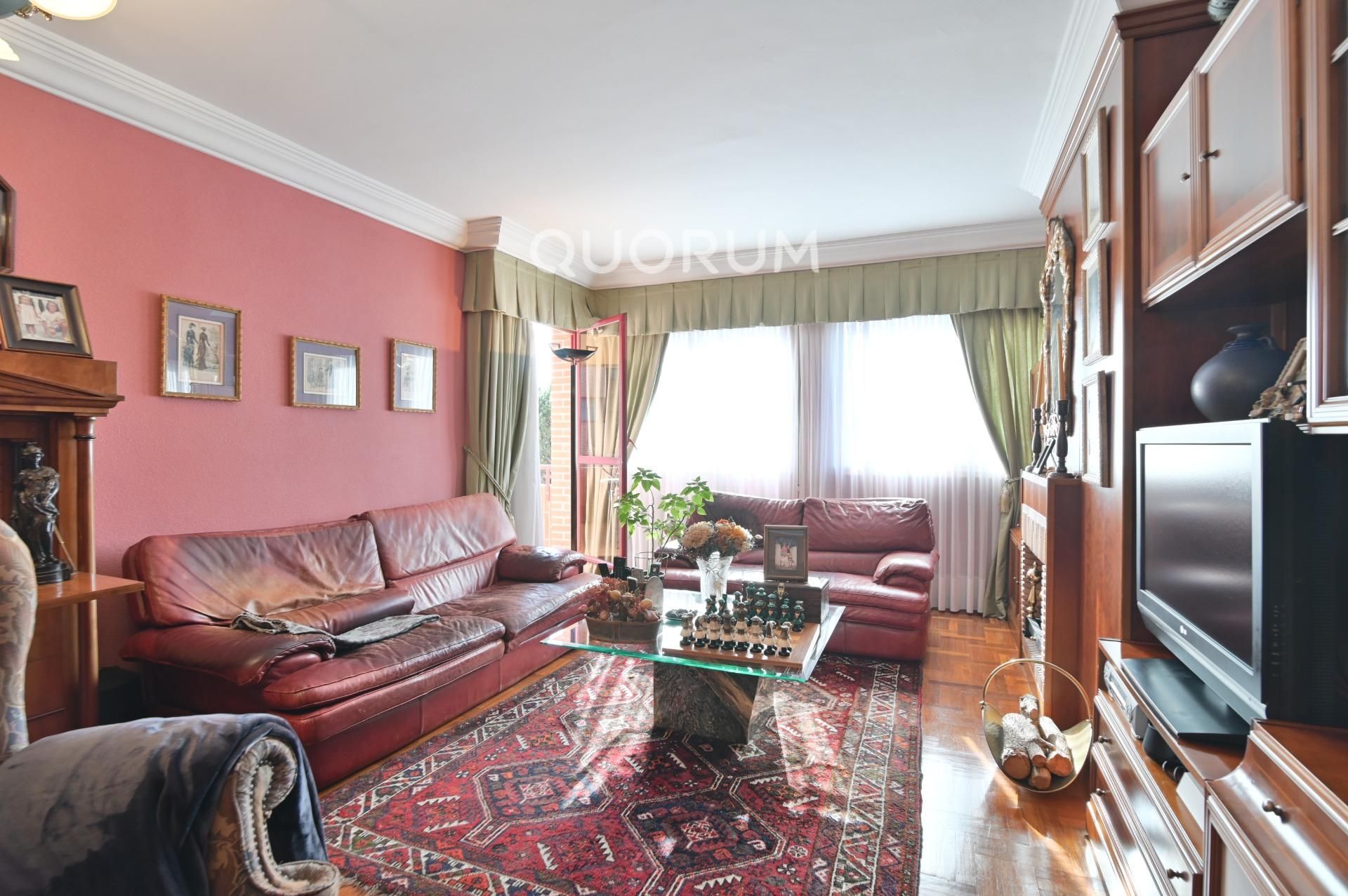 Sala d'estar de Pis en venda en Getxo  amb Calefacció, Terrassa i Traster