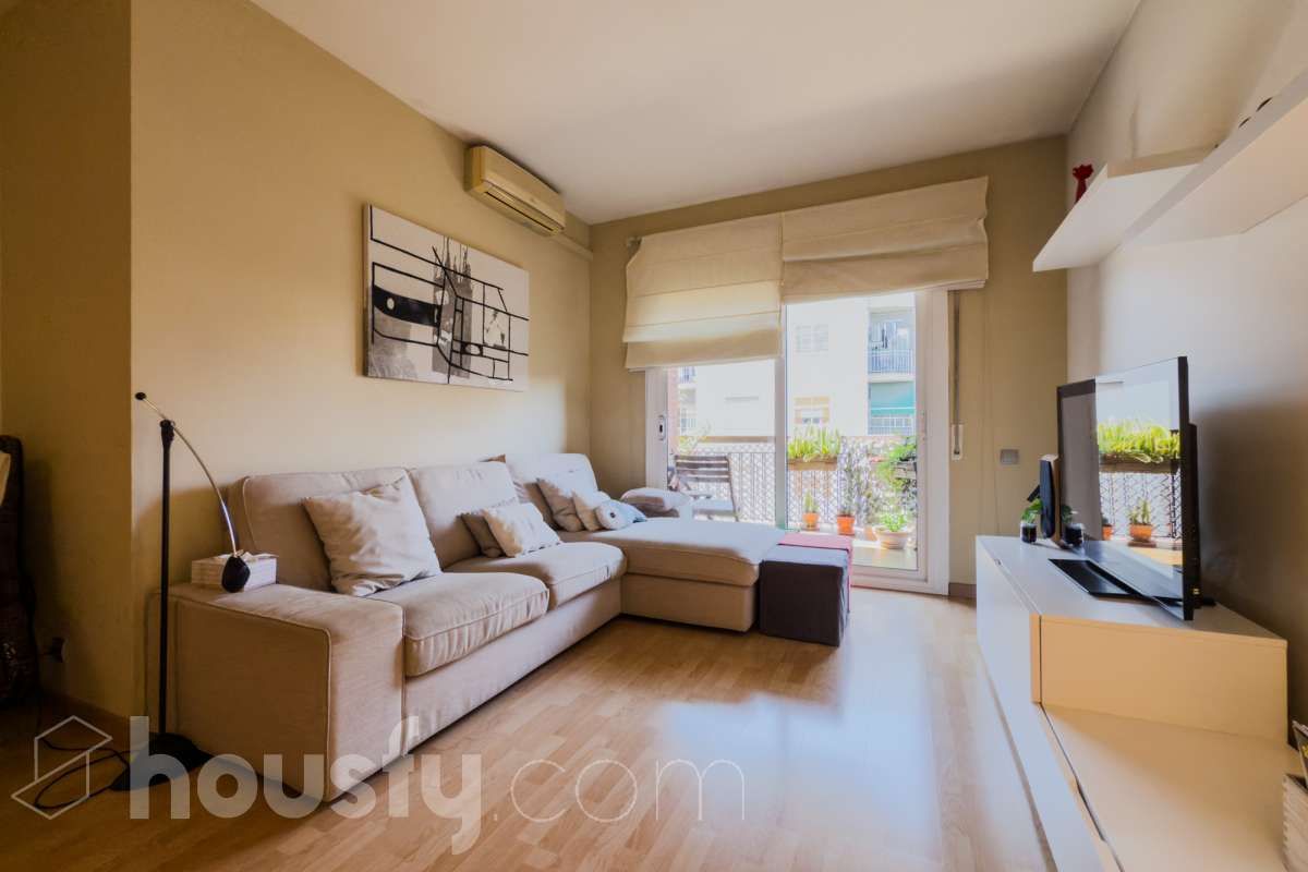 Living room of Flat for sale in  Barcelona Capital  with Air Conditioner, Heating and Terrace