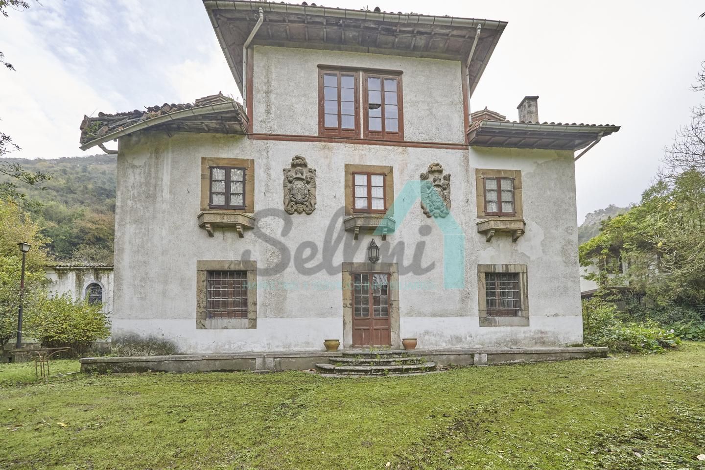 Exterior view of House or chalet for sale in Oviedo   with Private garden, Parquet flooring and Terrace