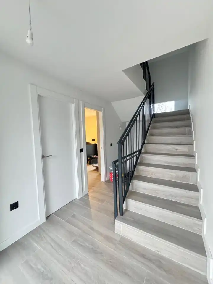 Haus oder Chalet zum Verkauf in Palazuelos de Eresma mit Privatgarten, Terrasse und Abstellraum