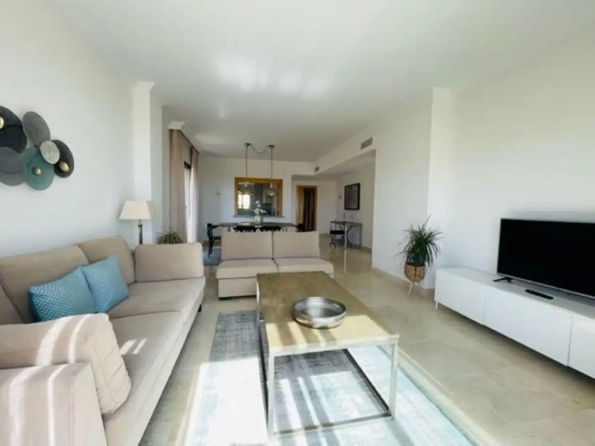Wohnzimmer von Dachboden zum Verkauf in Benahavís mit Terrasse, Möbliert und Internet