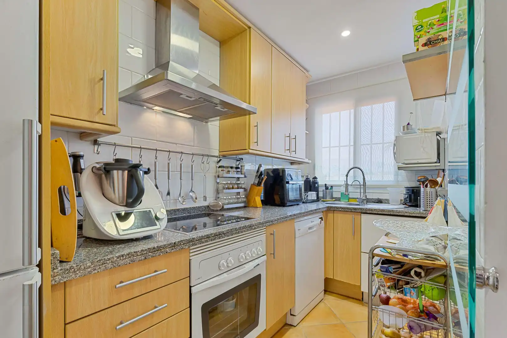 Küche von Maisonette zum Verkauf in Mijas mit Klimaanlage, Privatgarten und Abstellraum