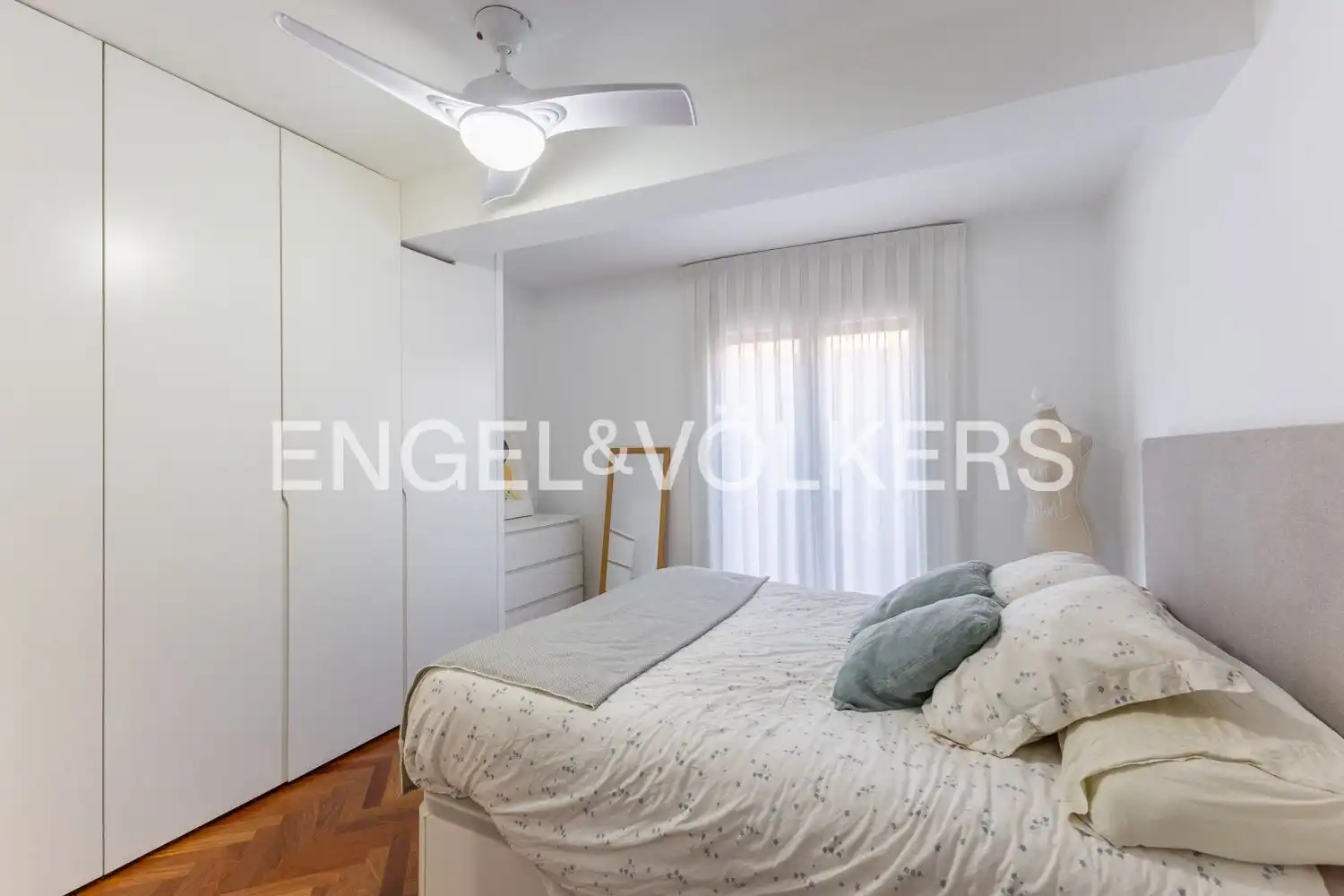 Habitación de Piso en venta en Valencia con Aire acondicionado, Calefacción y Parquet