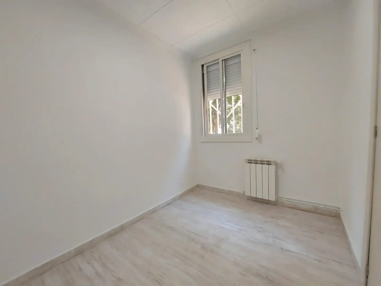 Habitación de Piso en venta en Sabadell con Calefacción, Parquet y Horno