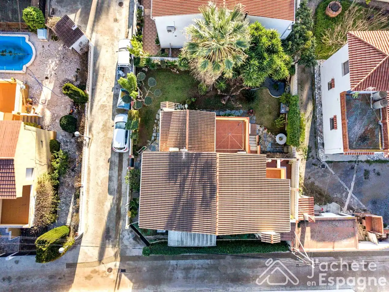 Vista exterior de Casa o xalet en venda en Vinaròs amb Aire condicionat, Jardí privat i Terrassa