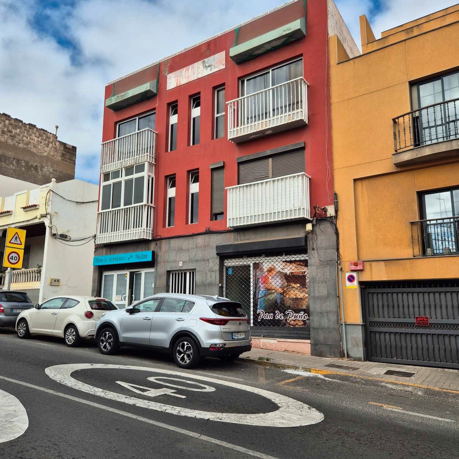 Exterior view of Flat for sale in Telde  with Furnished, Oven and Washing machine
