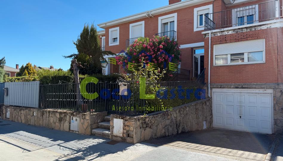 Photo 1 of Single-family semi-detached for sale in Calle Águila, Santa Marta de Tormes, Salamanca