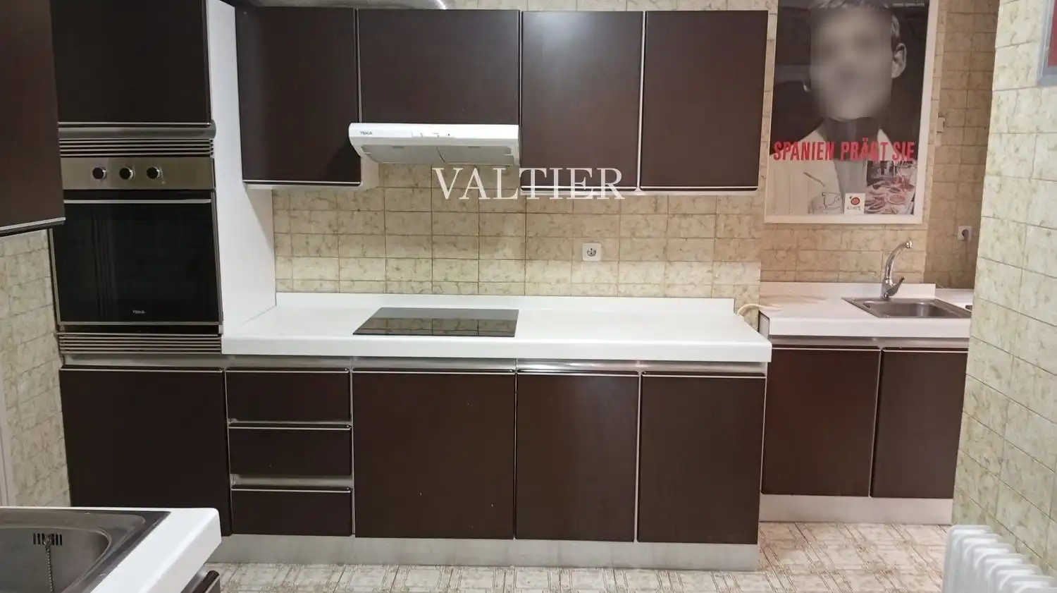 Kitchen of Flat for rent in Madrid  with Air Conditioner, Terrace and Swimming Pool
