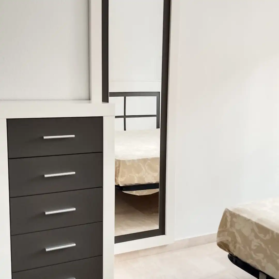 Schlafzimmer von Wohnung zur Miete in Churriana de la Vega mit Möbliert, Ofen und Waschmaschine