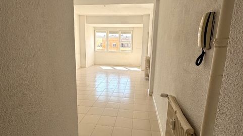 Foto 2 de Piso en venta en Calle del Ferrocarril, 38, Palos de Moguer, Madrid Capital