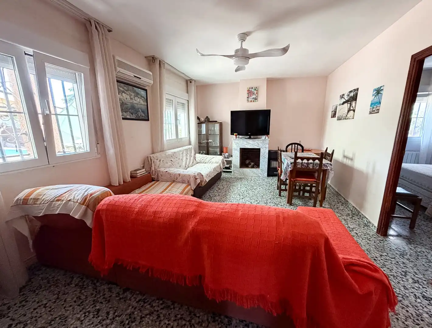 Sala de estar de Casa o chalet en venta en Santa Cruz del Retamar con Calefacción, Jardín privado y Terraza