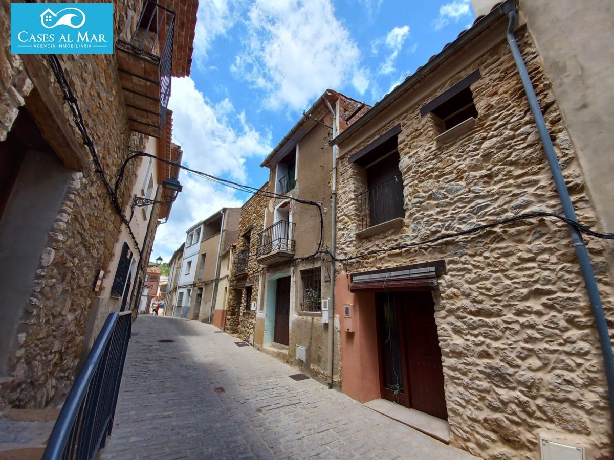 Vista exterior de Casa o xalet en venda en Sarratella amb Calefacció, Forn i Microones