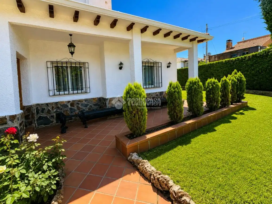 Jardín de Casa o chalet en venta en Carranque con Aire acondicionado, Parquet y Terraza